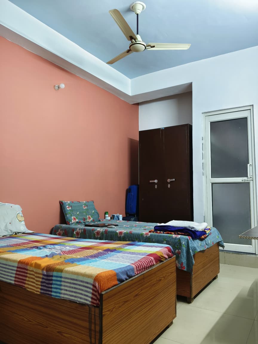 Chaudhary Luxury PG photo 6