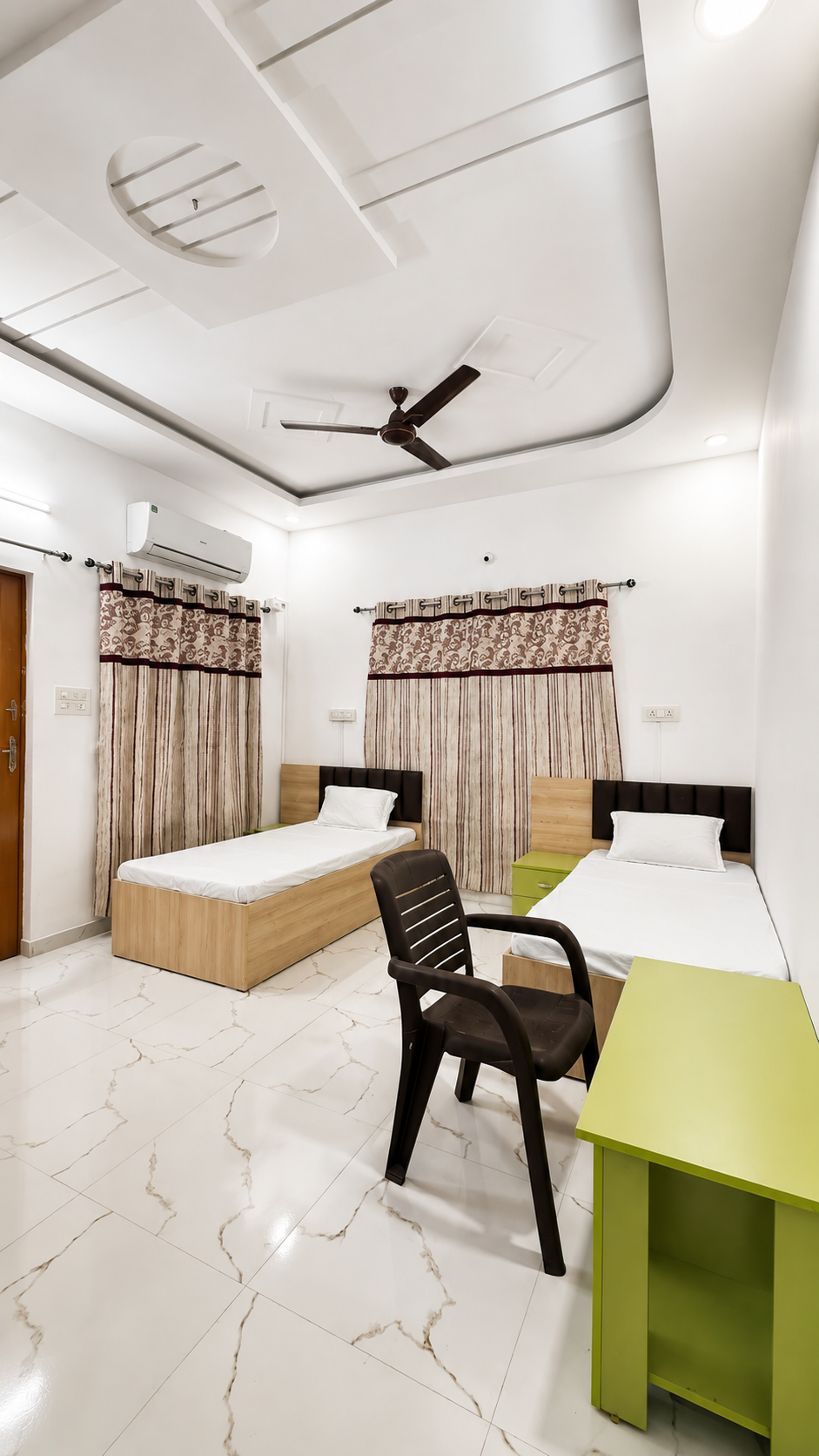 SL Boys Hostel photo 4