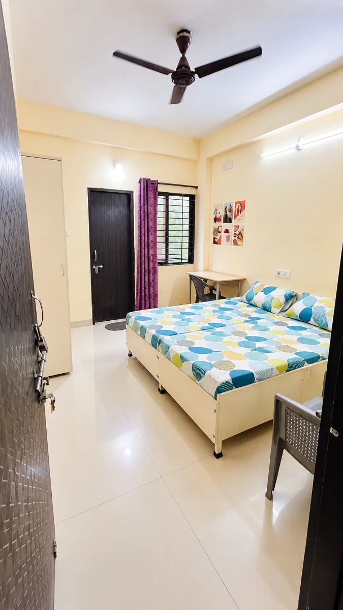DIVINE GIRL’S HOSTEL 