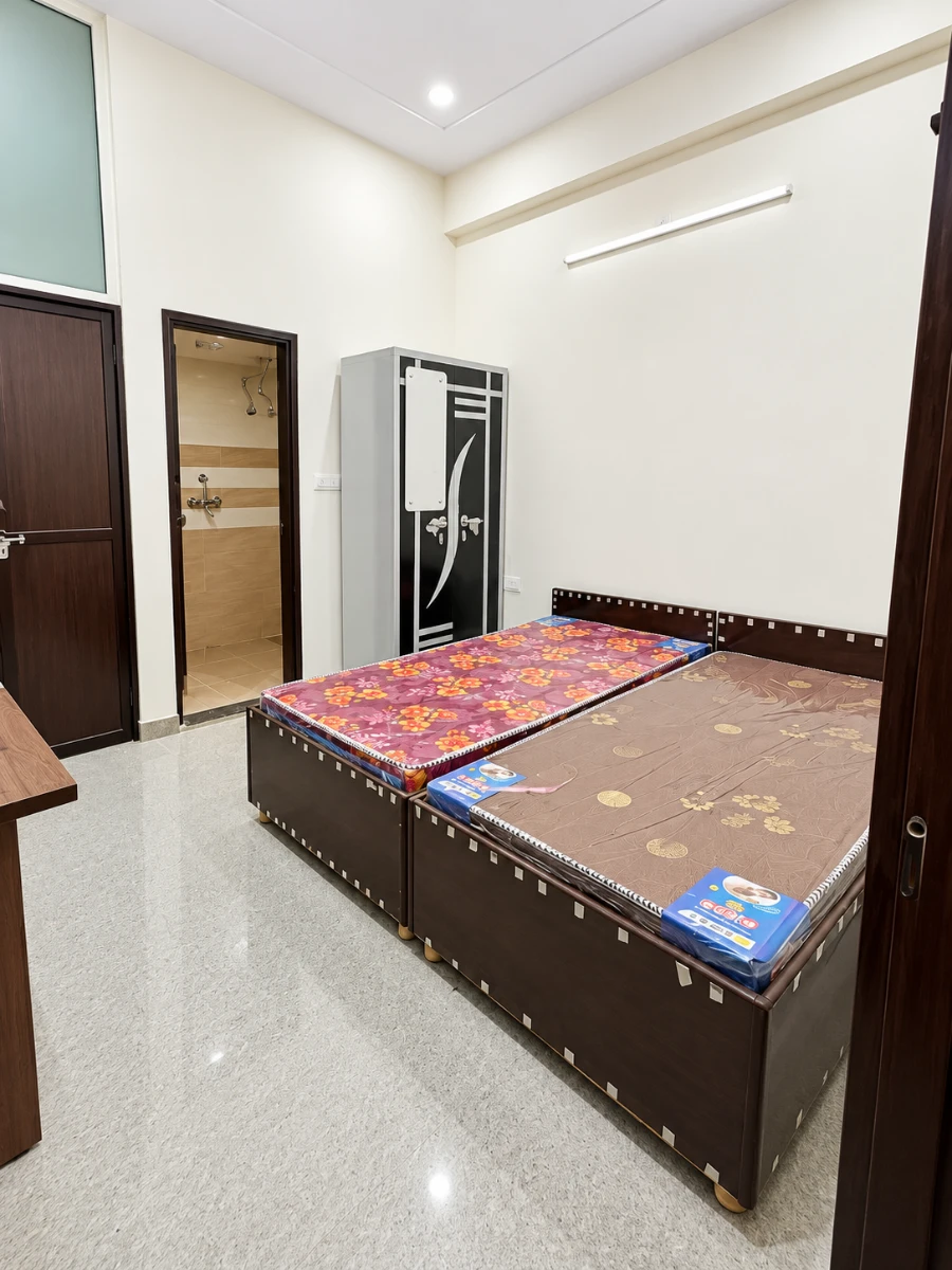Khatu Shyam Luxury PG photo 7