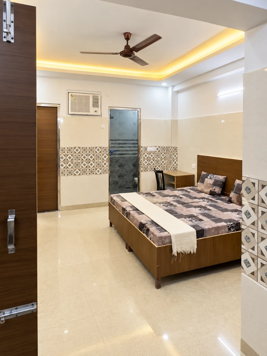 Anuj palace photo 3