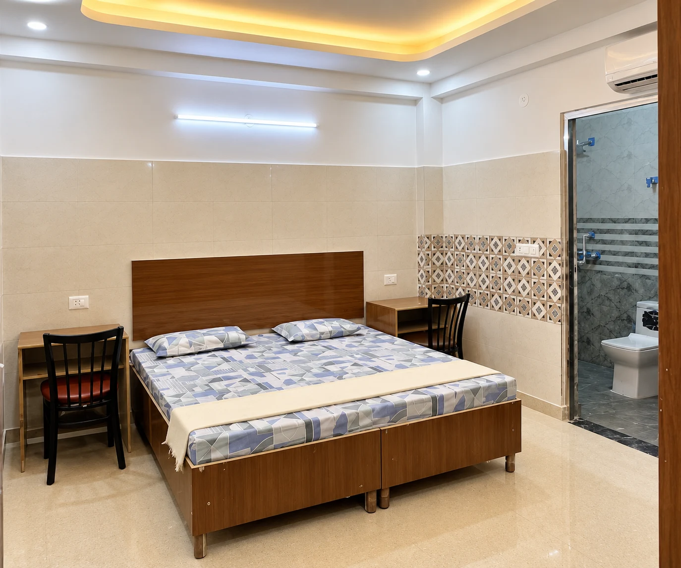 Anuj palace photo 2