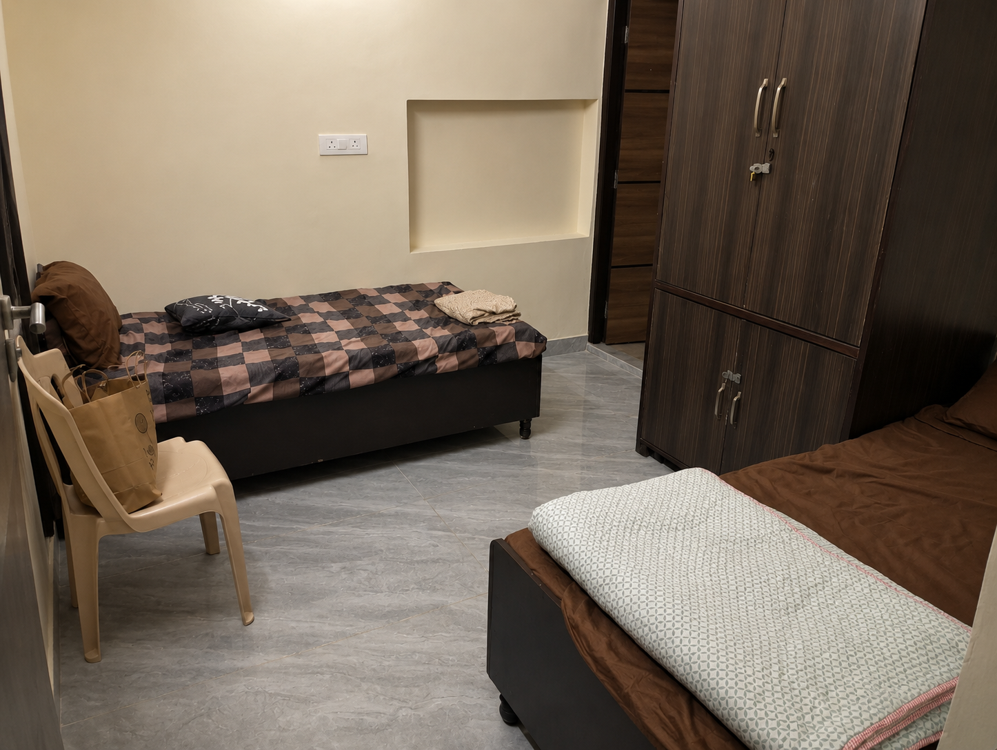 Apna Ghar PG photo 4