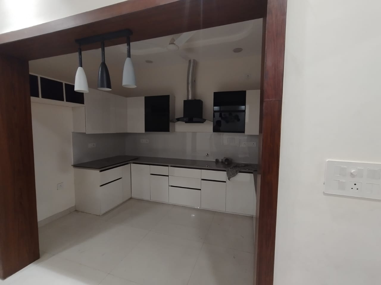 V K Realtors  photo 2