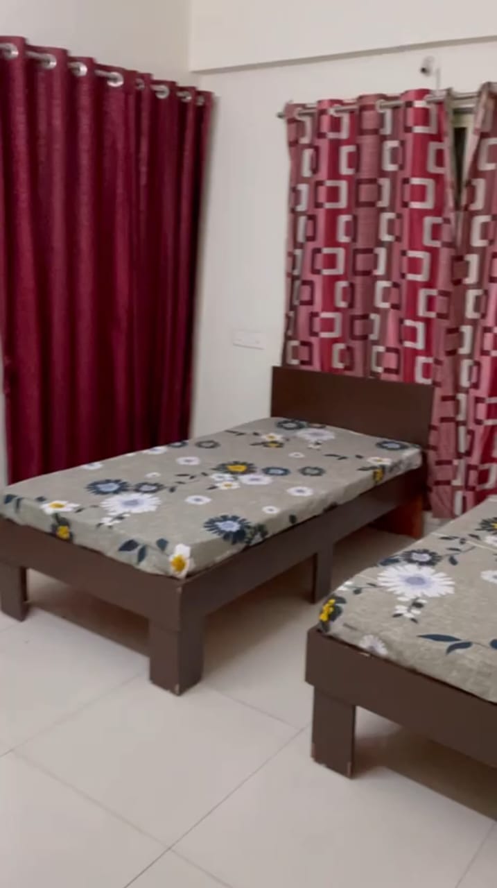 Maurya PG photo 8