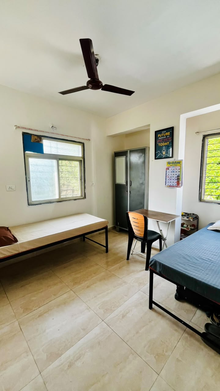 Alpine Boys Hostel photo 4