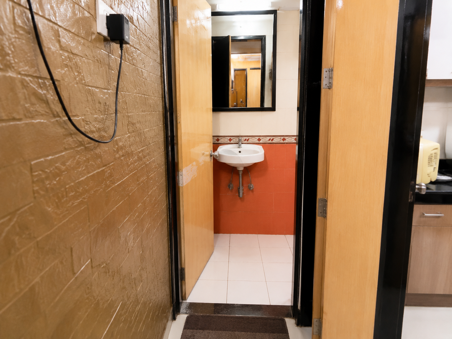 Unique Apartment photo 11