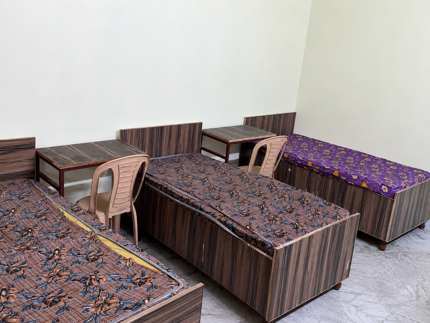 Dream Home Girls PG photo 2